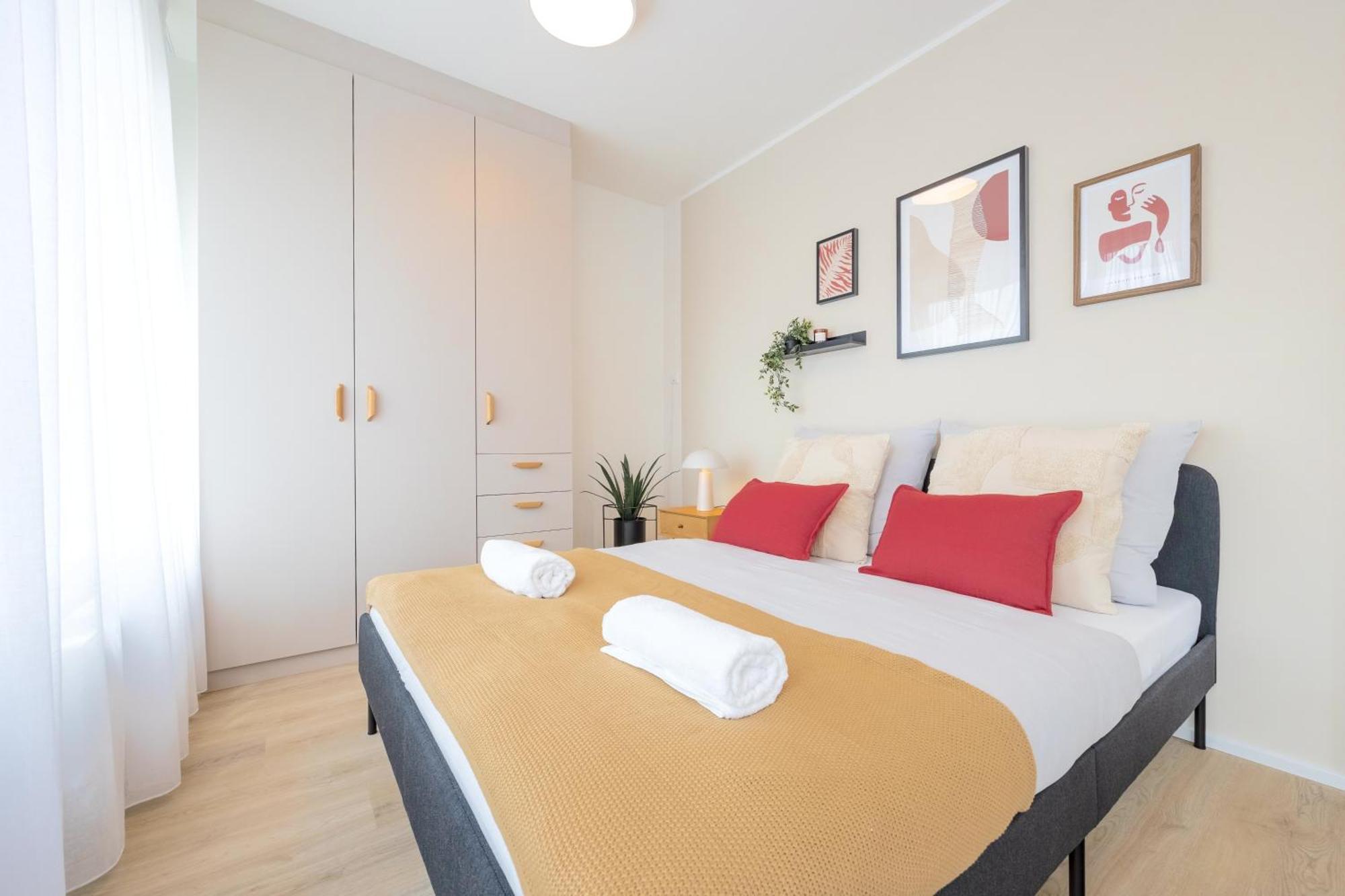Bright 2Br - 4Th Floor, Balcony, Free Parking By Gravity Prague Apartment Exterior photo